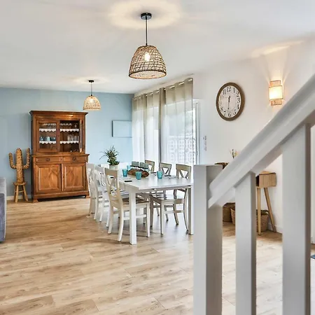 Charmante Maison Proche Mer, Quartier Paisible オロンヌ・シュル・メール