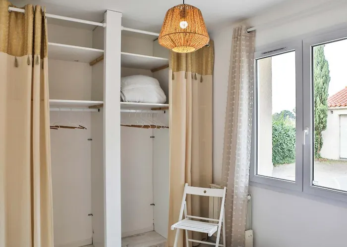 Charmante Maison Proche Mer, Quartier Paisible Σπίτι διακοπών *