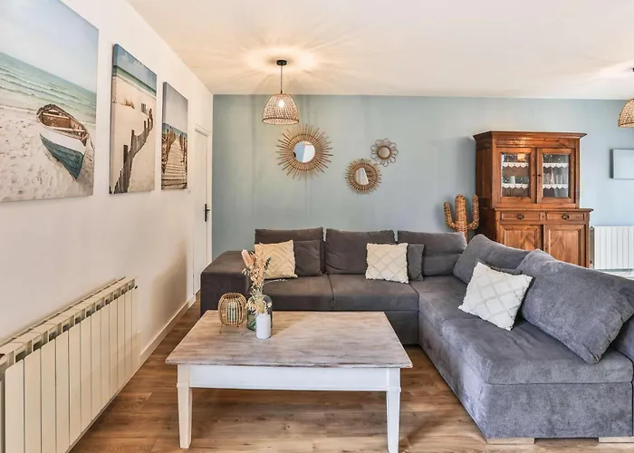 Σπίτι διακοπών Charmante Maison Proche Mer, Quartier Paisible *