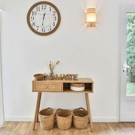 Feriehus Charmante Maison Proche Mer, Quartier Paisible