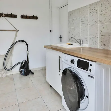 Charmante Maison Proche Mer, Quartier Paisible Feriehus