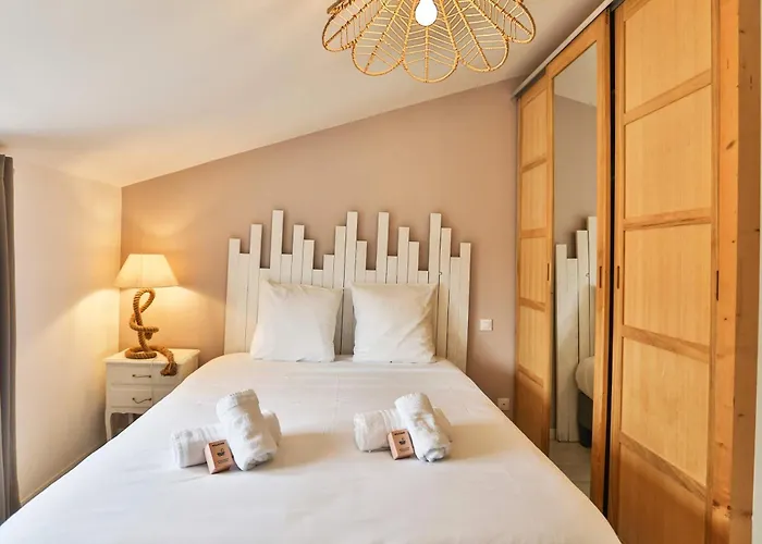 Charmante Maison Proche Mer, Quartier Paisible 펜션